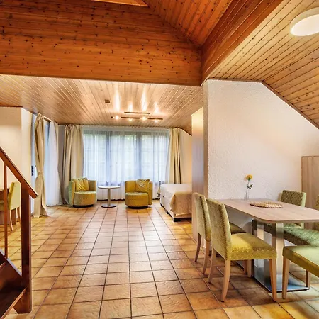 Azalea Holiday home *