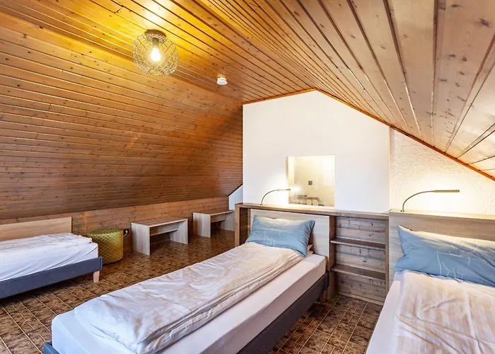 Azalea بيت للعطل *