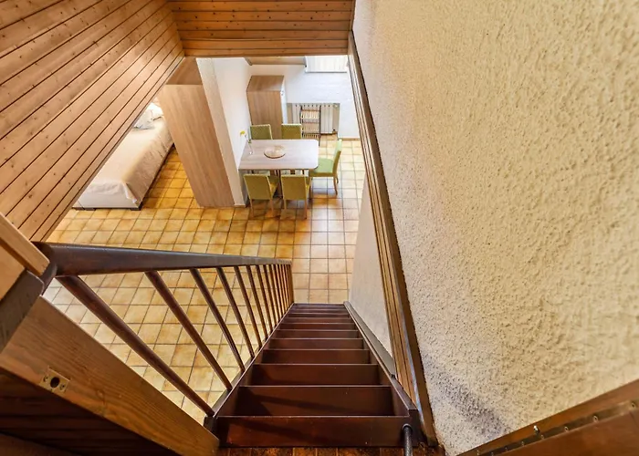 بيت للعطل Azalea *